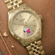 Il nuovo Timex con Snoopy sembra arrivare direttamente dal passato