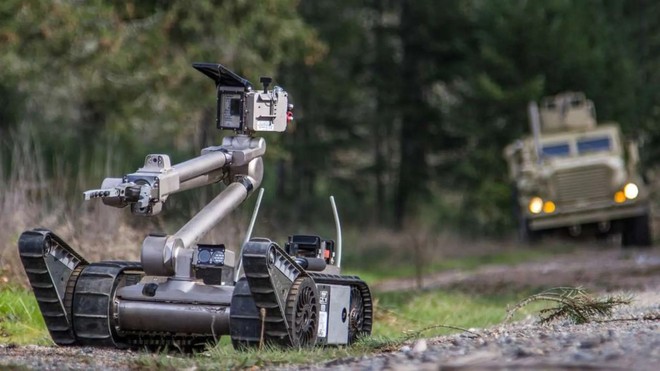 Anteprima: LUS Army testa robot autonomi per rifornire il fronte