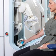 Aletta è il robot che fa i prelievi del sangue, cosa potrebbe mai andare storto?