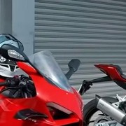 Hammond testa una moto cinese da 135 CV contro una Ducati Panigale V2: risultato