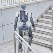 Il robot che non teme scale, pioggia e caldo: ecco DR02 | Video