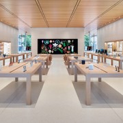 Apple Store, si cambia: tornano i Genius Bar, via i videowall, spazio a ritiri e