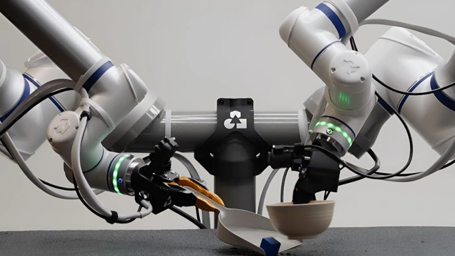 Anteprima: Bastano pochi secondi per insegnare un nuovo compito a questo robot