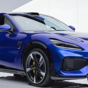 Luxeed RX: il crossover con design ex Ferrari sfida Xiaomi YU7