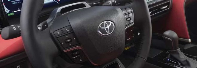 Copertina: Toyota sviluppa il cambio automatico che memorizza le richieste del guidatore