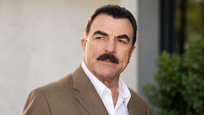 Anteprima: Tom Selleck entra nella nuova commedia Apple TV con Elizabeth Banks