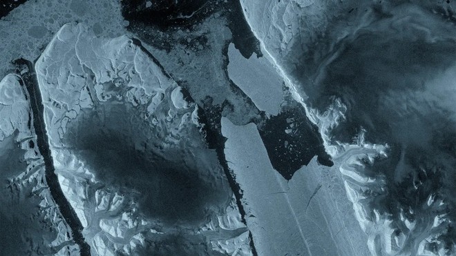 Anteprima: Un pezzo di Groenlandia grande 76 km² si è appena staccato