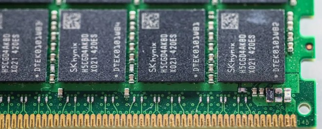 Anteprima: 1 GB di RAM a 64.000 dollari, ci compravi una casa: i prezzi della memoria nel 1995