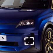Renault 5 E-Tech: come cambia con il restyling la compatta elettrica