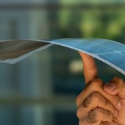 SolarWindow lancia il fotovoltaico "adesivo" per veicoli ed edifici
