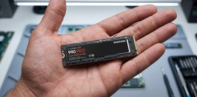 Anteprima: SSD veloce e compatibile con PS5: il Samsung 990 PRO da 1 TB è in sconto