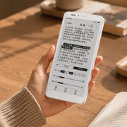 Hisense lancia A10 Pro e Ultra con display e-ink e LCD magnetico