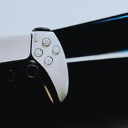 PlayStation 5: funzioni e scorciatoie del DualSense che migliorano l?esperienza