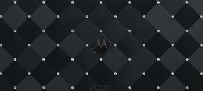 Anteprima: Motorola pronta a brillare: sta per lanciare un Razr 70 con Swarovski