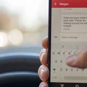 Lo smartphone alla guida causa fino al 700% di incidenti in più rispetto ai dati