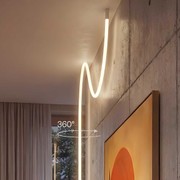 Philips Hue Liane 360°: la luce diventa parte delle pareti