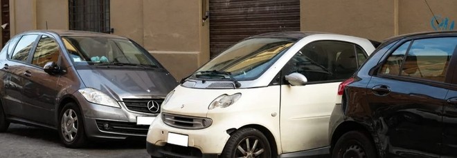 Anteprima: Il parcheggio "di traverso" potrebbe diventare legale per le auto ultracompatte