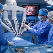 AI in sala operatoria: primo intervento al cervello guidato con successo