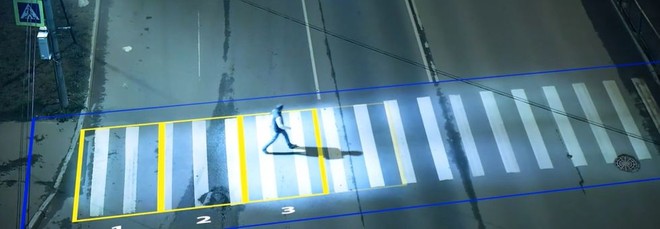 Las Vegas introduce i semafori AI: illuminano i pedoni, ma è già polemica