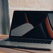 Apple interrompe il supporto per 3 modelli di MacBook Intel