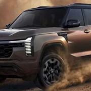 Ritorna la Pajero, Mitsubishi svela il fuoristrada a 7 posti pronto a tutto