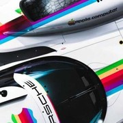 Il nuovo CEO di Apple è un pilota Porsche: piede pesante e tanto cervello