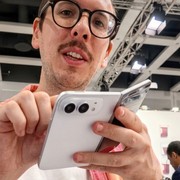 iPhone Ultra, a IFA abbiamo già messo le mani sul pieghevole di Apple (o quasi)