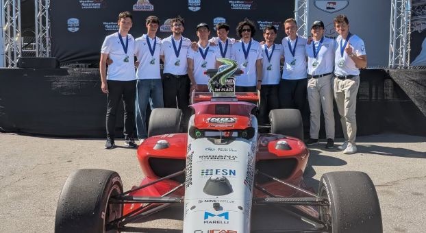 La monoposto a guida autonoma di Unimore Racing trionfa a Laguna Seca