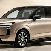 Denza cala l'asso elettrico: il 14 settembre debutta il nuovo N8L