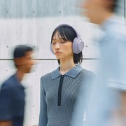 Sony, tornano le mitiche WH-1000XM4: più economiche, più colorate