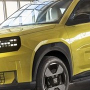 FIAT corre ai ripari, richiamo per 500e e Grande Panda