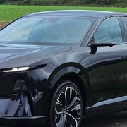 Prova Mazda CX-6e: il SUV elettrico che stupisce per qualità - Video