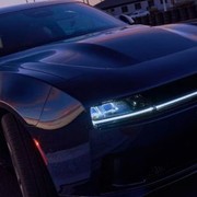 Dodge Charger arriva in Italia, benzina ed elettrica: si parte da 72.000 euro