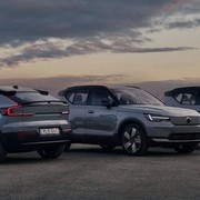 Volvo rinnova XC40, EX40 ed EC40: più tecnologia, sicurezza e autonomia