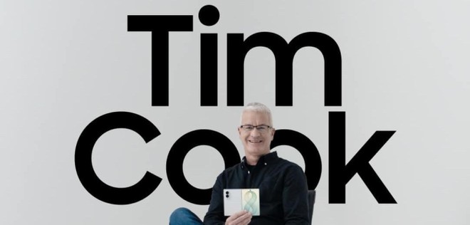 Anteprima: Samsung prende in giro Apple: Tim Cook compra un Galaxy Z Fold 8