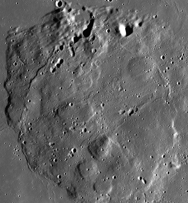 Anteprima: Ghiaccio e crateri sulla Luna si cercheranno con l'AI