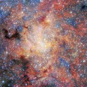 Acqua e polvere vicino al buco nero della Via Lattea: la scoperta del Webb