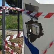 Fanno esplodere l'autovelox: una bomba crea danni per 100.000 euro
