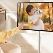 Hisense presenta RoamView, lo schermo mobile con batteria integrata