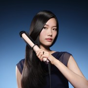 Capelli perfetti senza danni: Dyson presenta AirSmooth e Corrale CoolShine