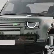 Land Rover Defender pick-up, c&rsquo;è lo zampino di Stellantis: sorprenderà tut
