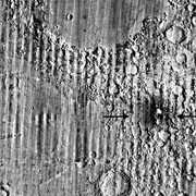 Un enorme cratere è apparso sulla Luna, l'evento è rarissimo
