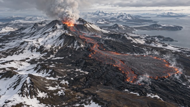 Anteprima: NISAR mostra in timelapse leruzione di un vulcano in Kamchatka
