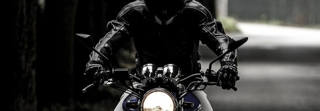 Sicurezza moto: guanti e paraschiena obbligatori nel nuovo Codice della strada?