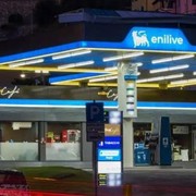 Tetto ai prezzi dei carburanti: la mossa di ENI divide il mercato
