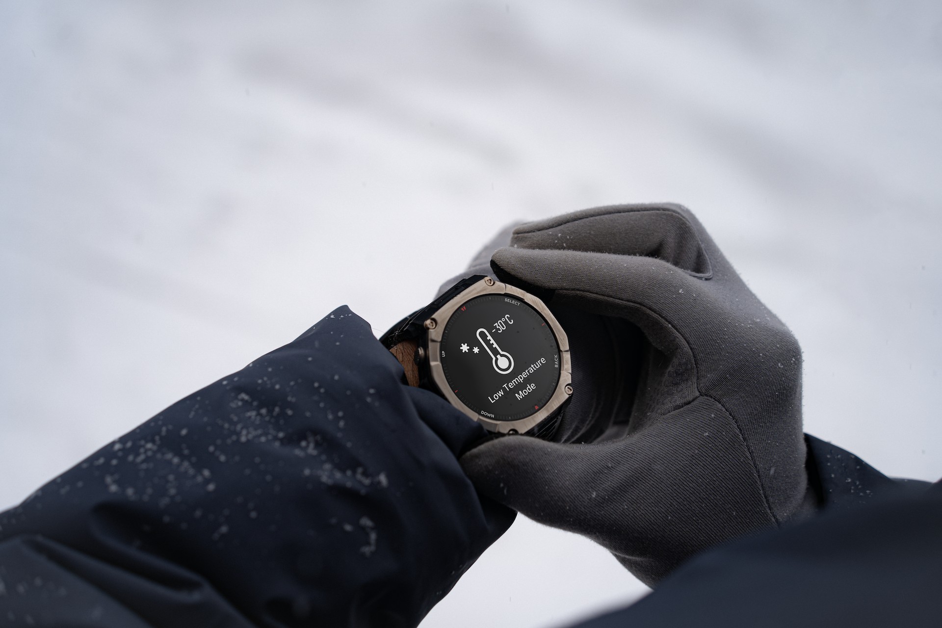 Amazon sconta del 18% Amazfit T-Rex Ultra 2: titanio, mappe offline e ...