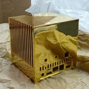 Un mini PC fanless realizzato in oro puro: 13 kg, almeno 1,5 milioni di euro