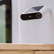 Arlo Essential Solar Security Camera: due ore di sole al giorno per restare cari
