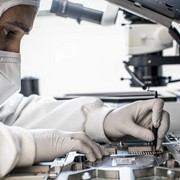 C'è un'azienda italiana da 20 miliardi che scommette sul superciclo AI e sui rob