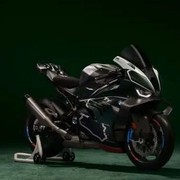 BMW M 1000 RR Isle of Man TT, 50mila dollari per 115 esemplari al mondo
